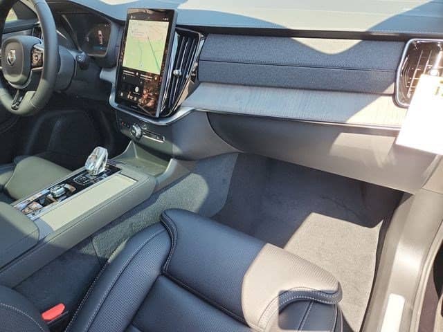 2026 Volvo XC90 - Image 30