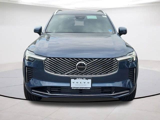 2026 Volvo XC90 - Image 2