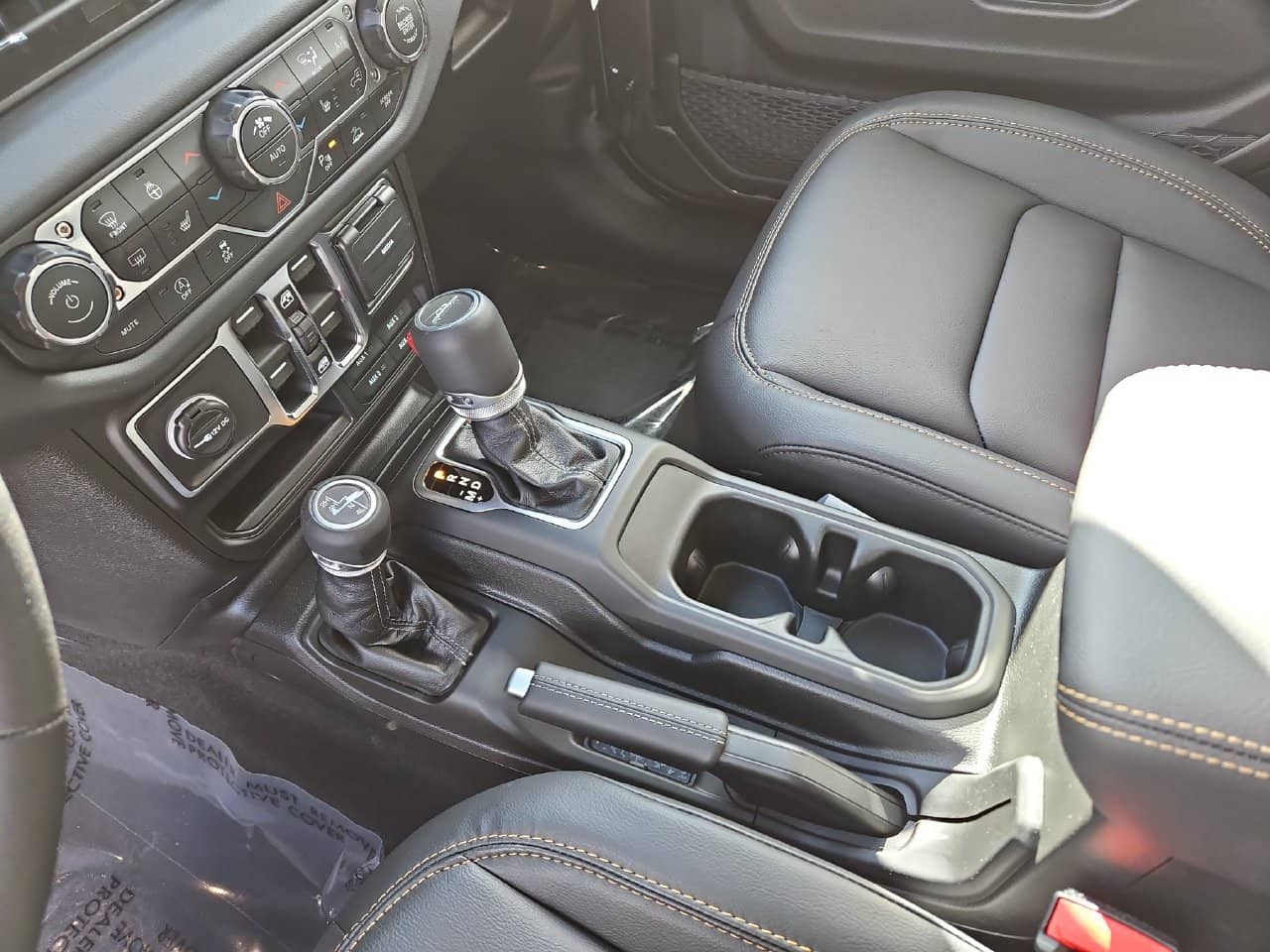 2026 Jeep Gladiator - Image 31