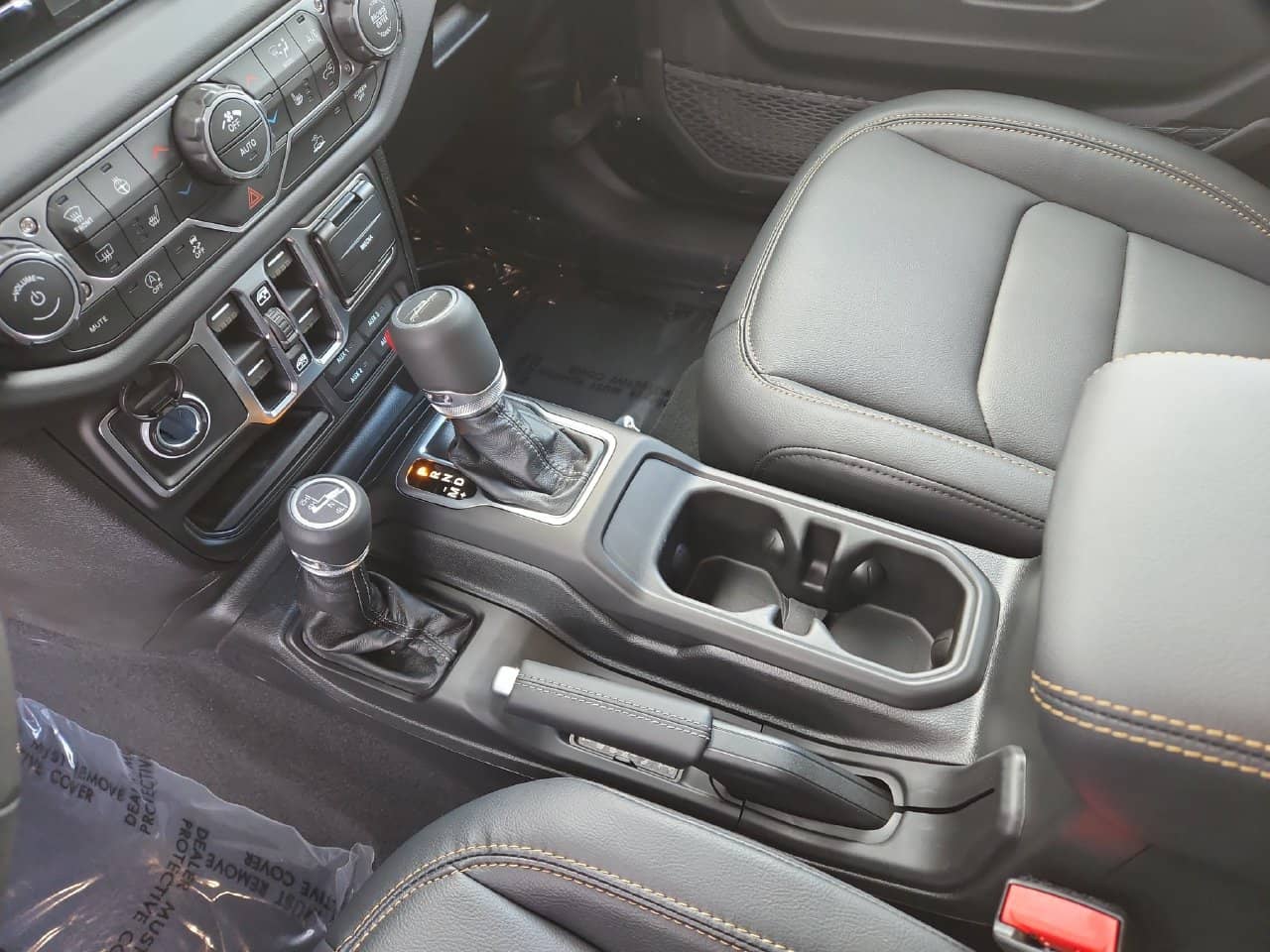2026 Jeep Gladiator - Image 31