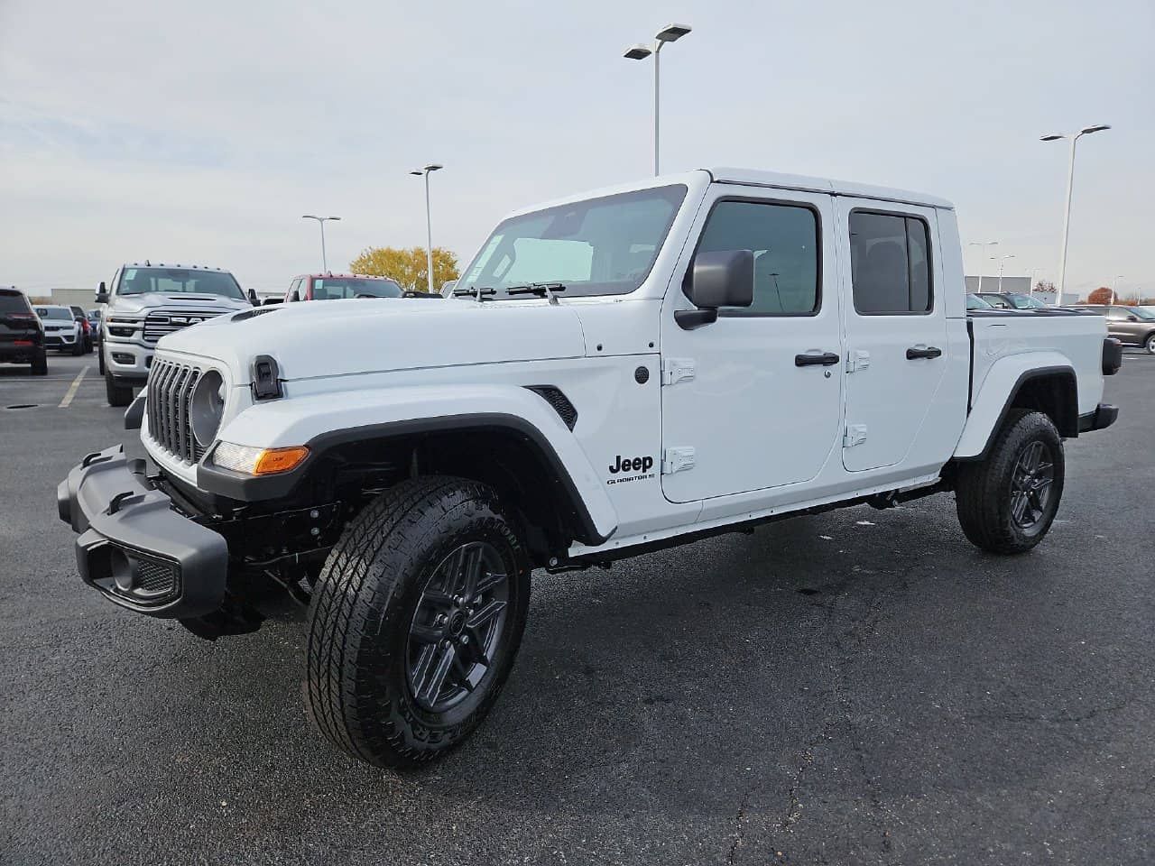2026 Jeep Gladiator - Image 3