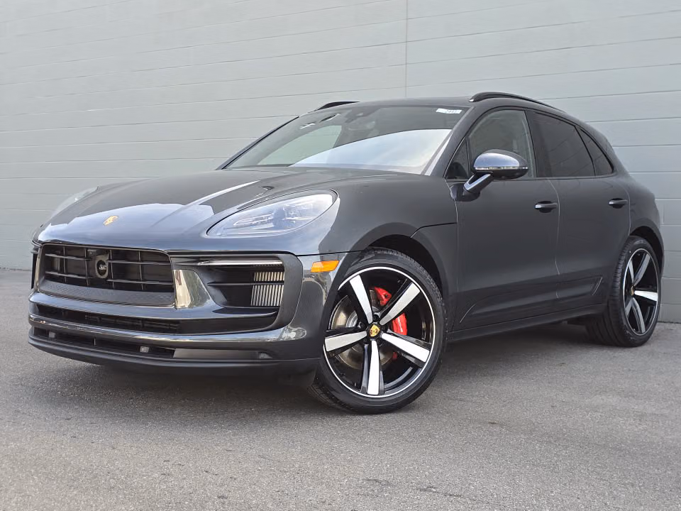 2026 Porsche Macan - Image 3