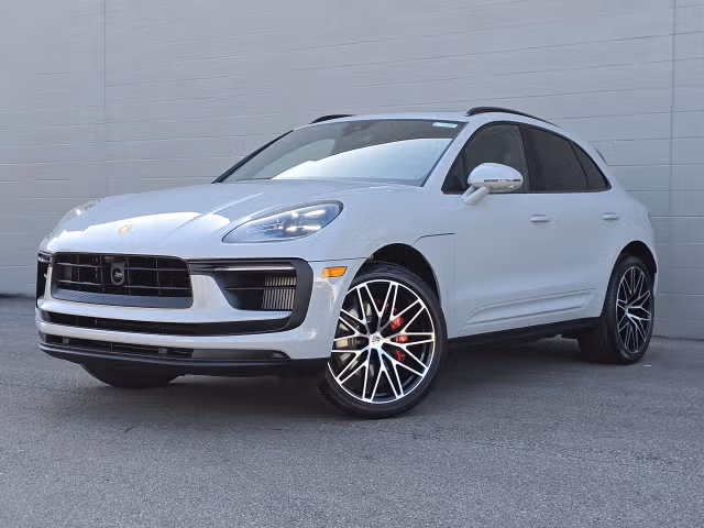2026 Porsche Macan - Image 2