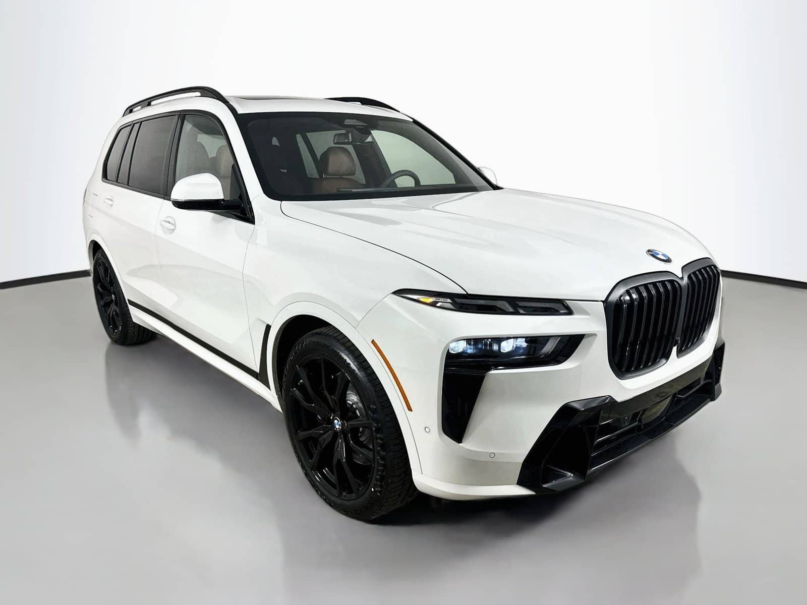 2027 BMW X7 - Image 3