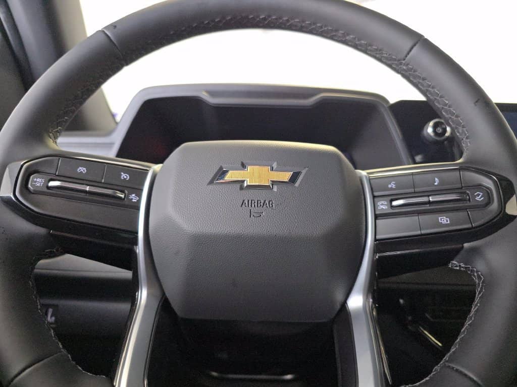 2026 Chevrolet Colorado - Image 2