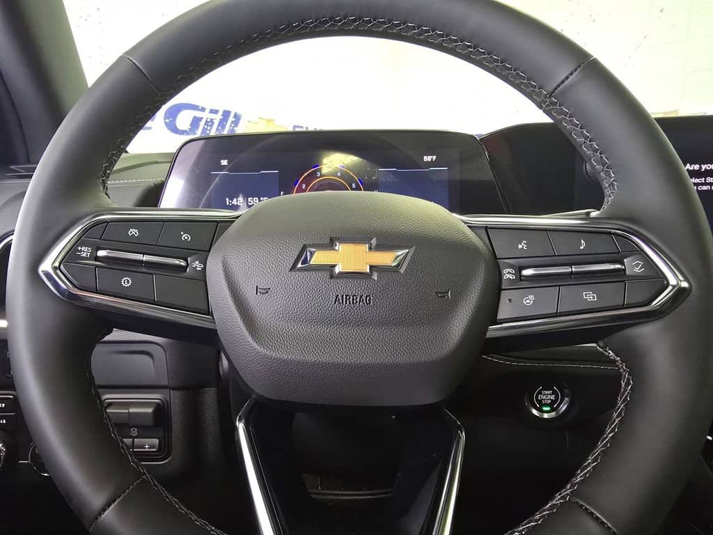 2026 Chevrolet Suburban - Image 2