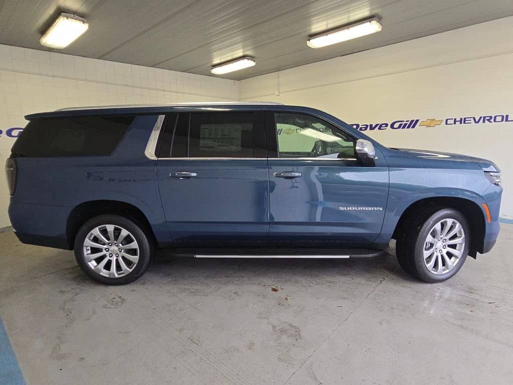 2026 Chevrolet Suburban - Image 3