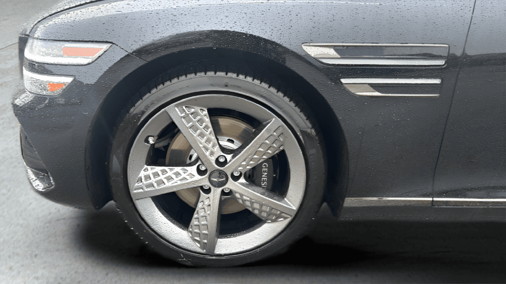 2026 GENESIS G80 - Image 28