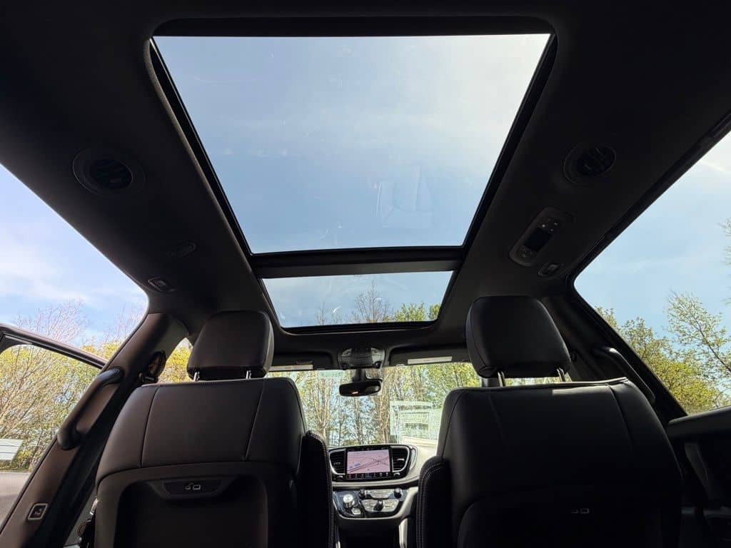 2026 Chrysler Pacifica - Image 31