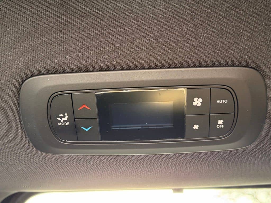 2026 Chrysler Pacifica - Image 28