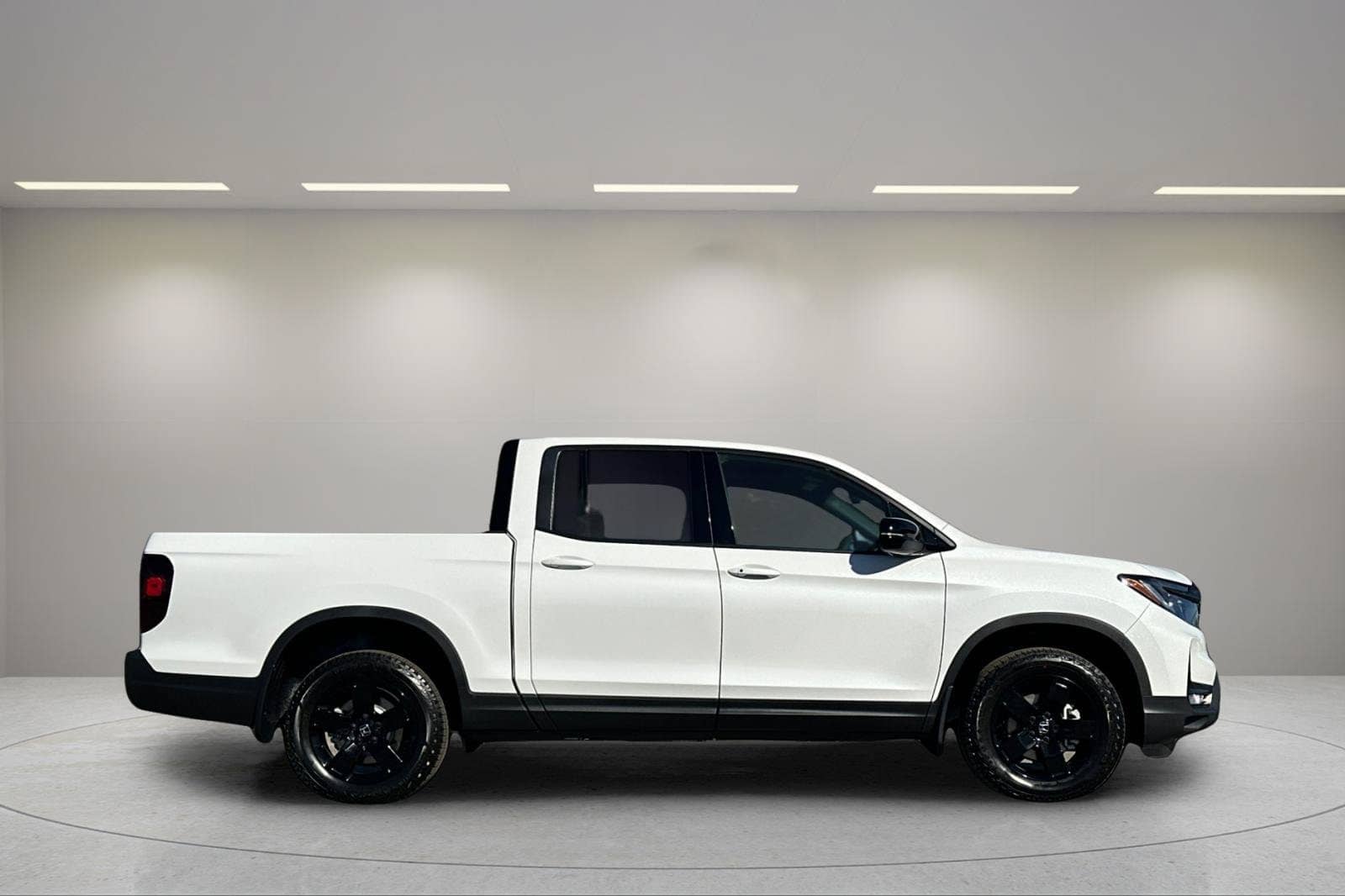 2026 Honda Ridgeline - Image 2
