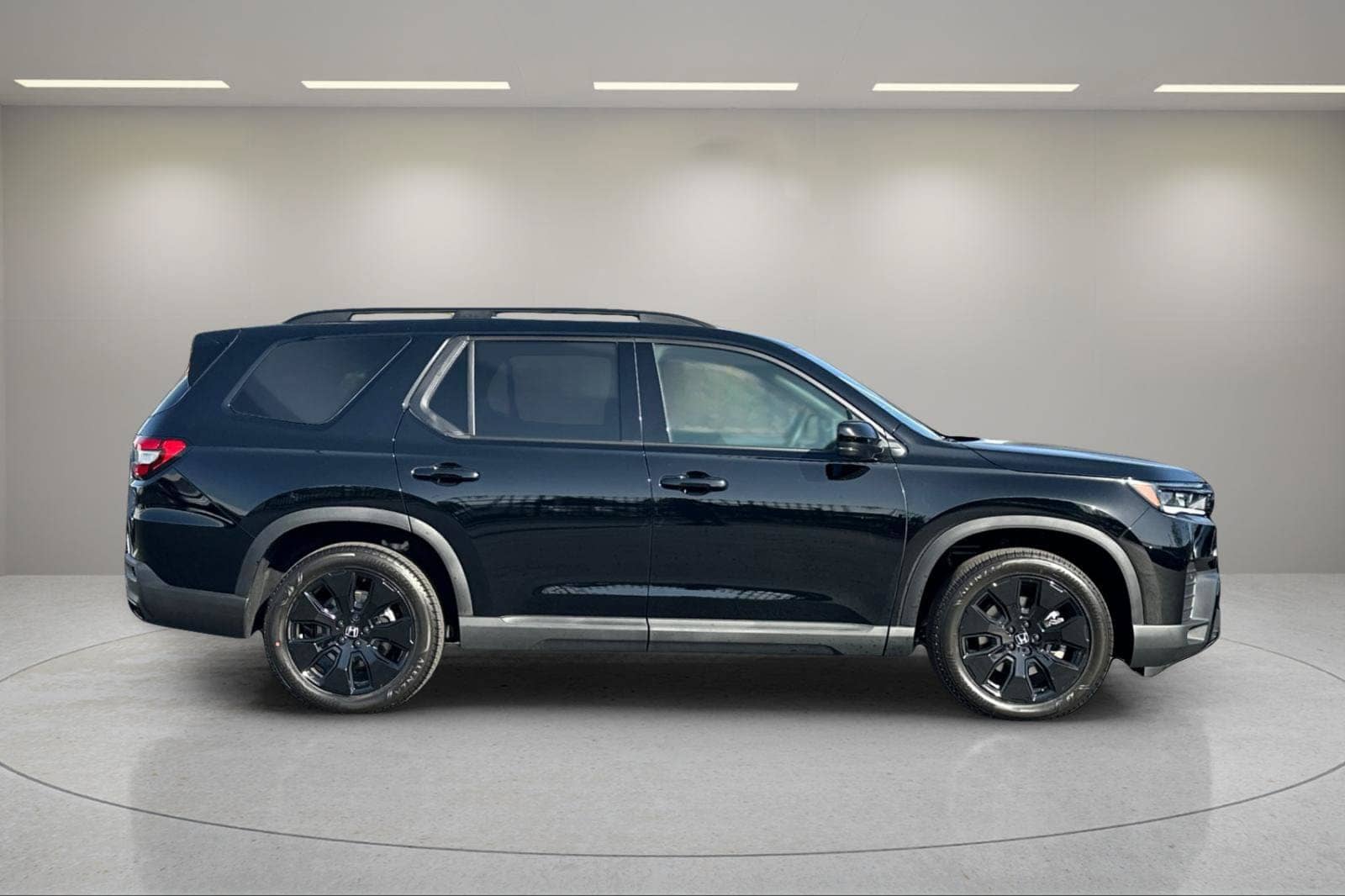 2026 Honda Pilot - Image 2