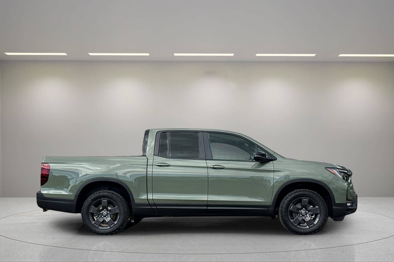 2026 Honda Ridgeline - Image 2