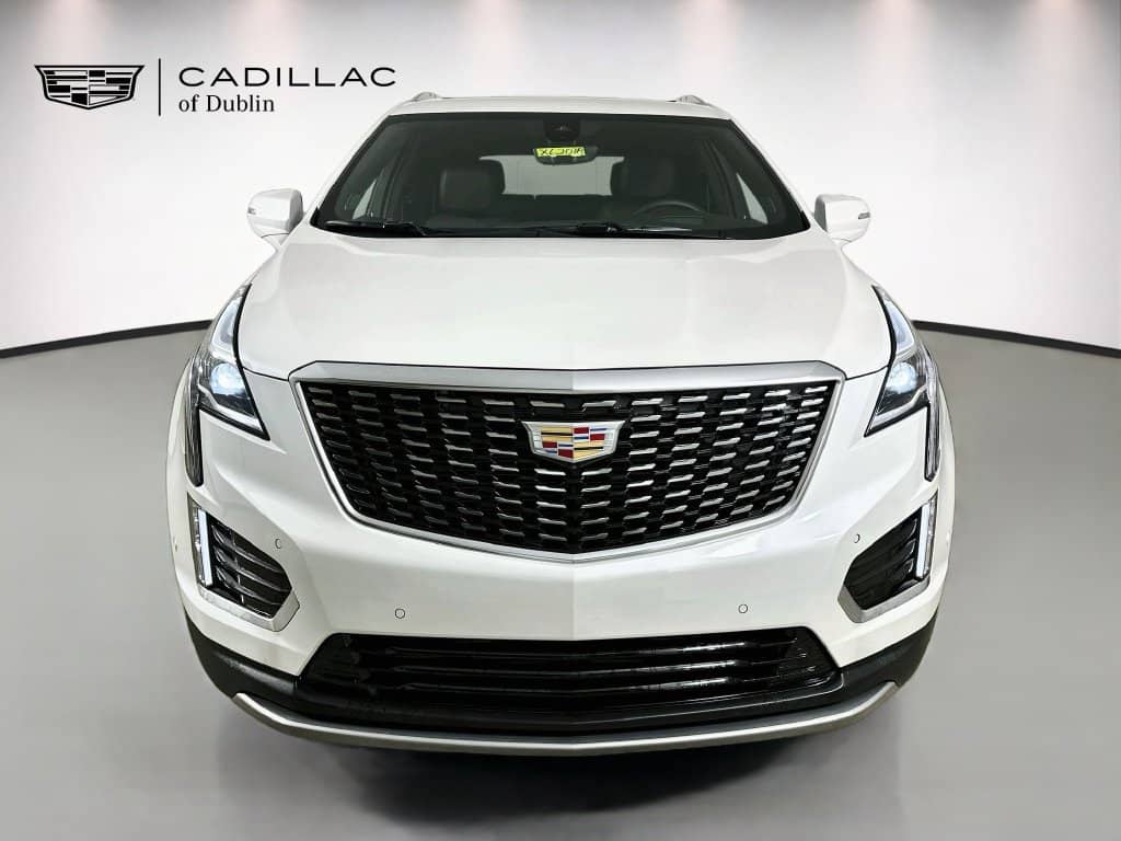 2026 Cadillac XT5 - Image 2