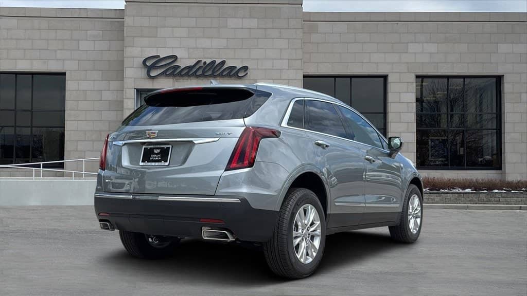 2026 Cadillac XT5 - Image 3