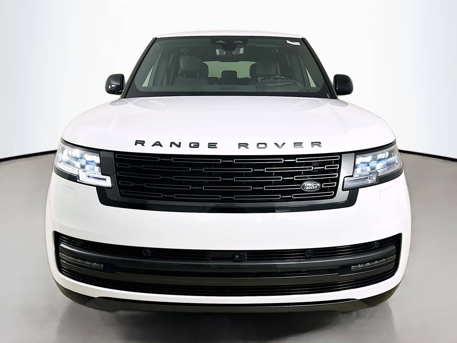 2026 Land Rover Range Rover - Image 2