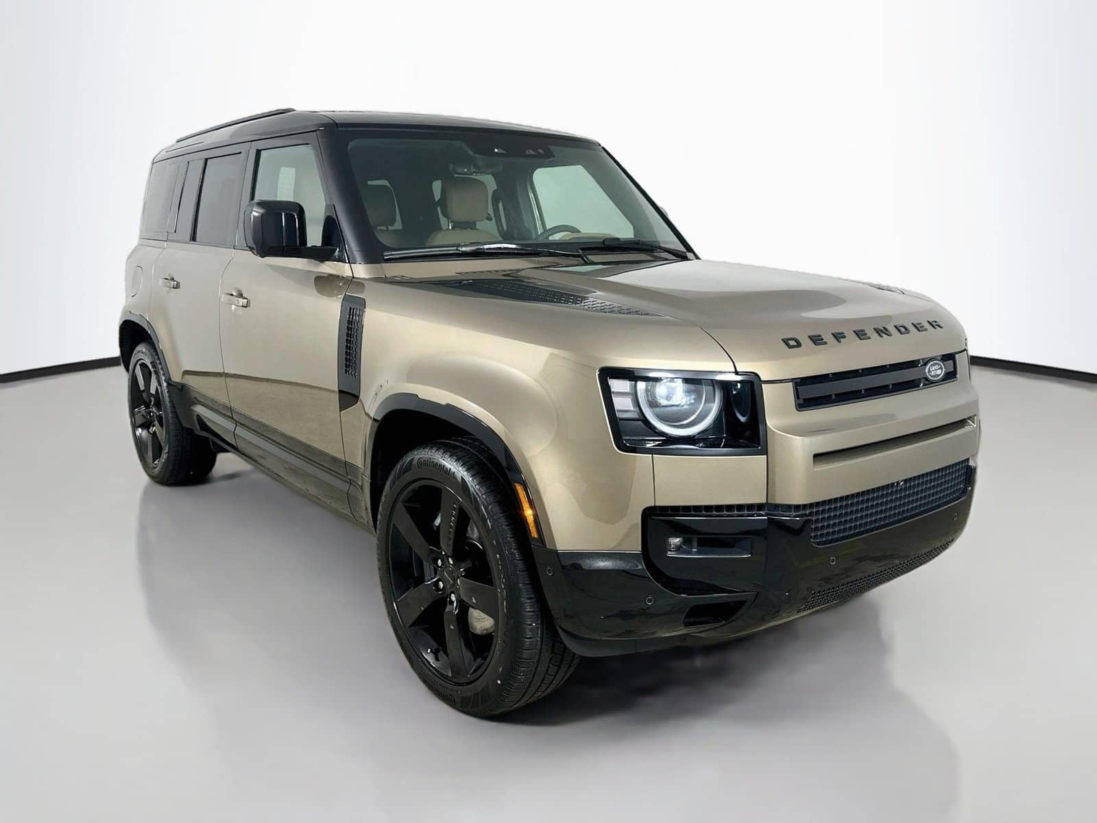2026 Land Rover Defender - Image 3