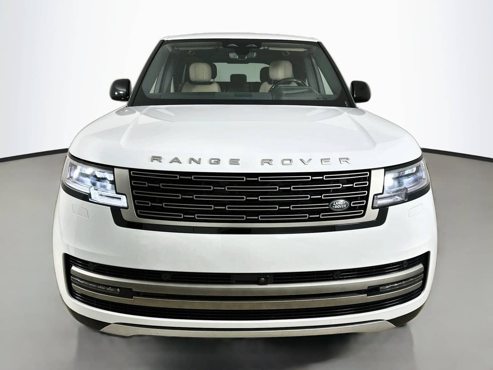 2026 Land Rover Range Rover - Image 2