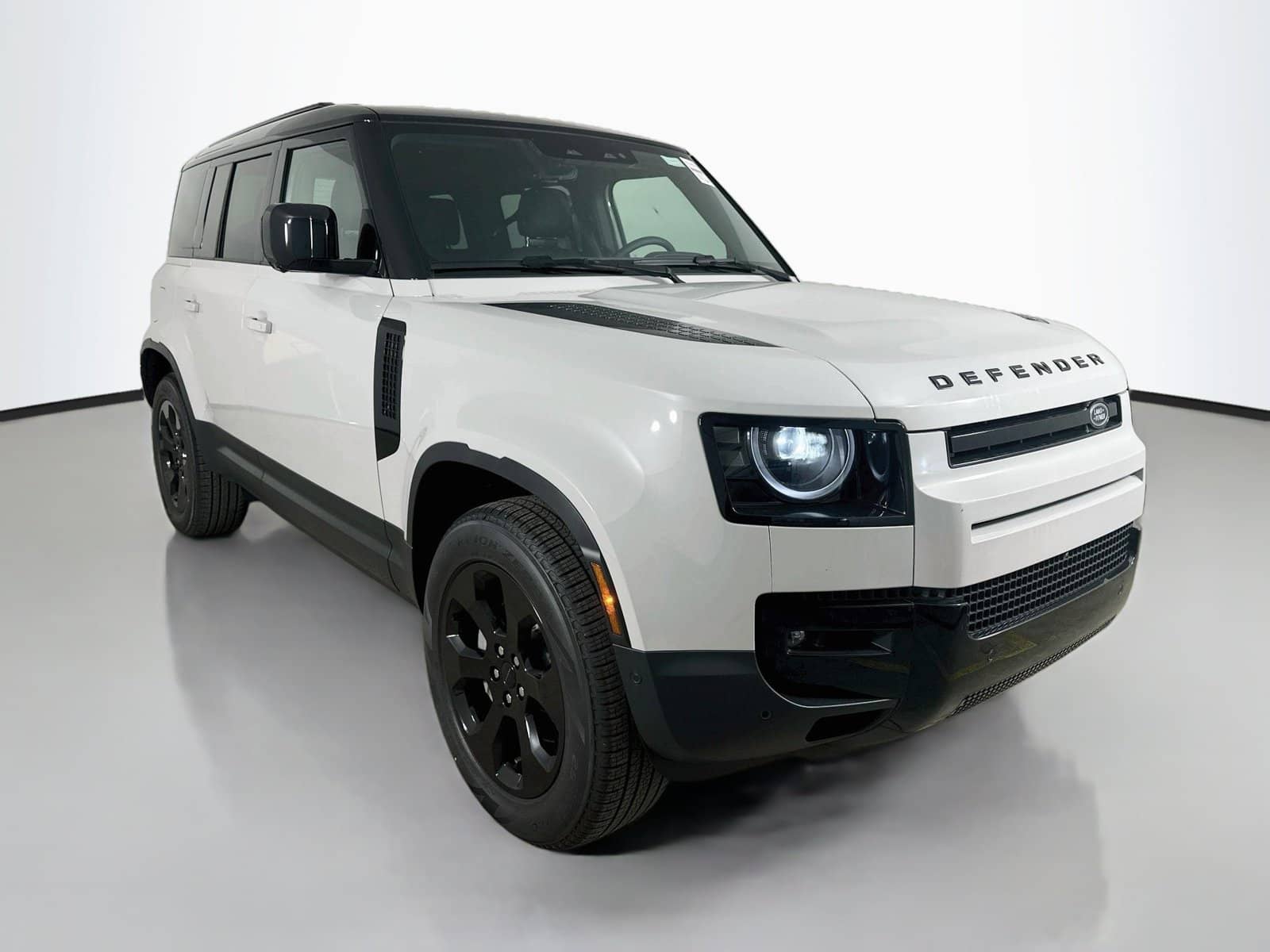 2026 Land Rover Defender - Image 3