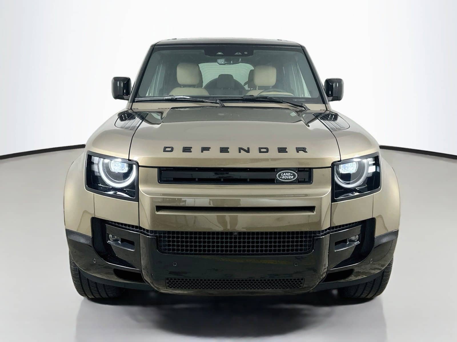 2026 Land Rover Defender - Image 2