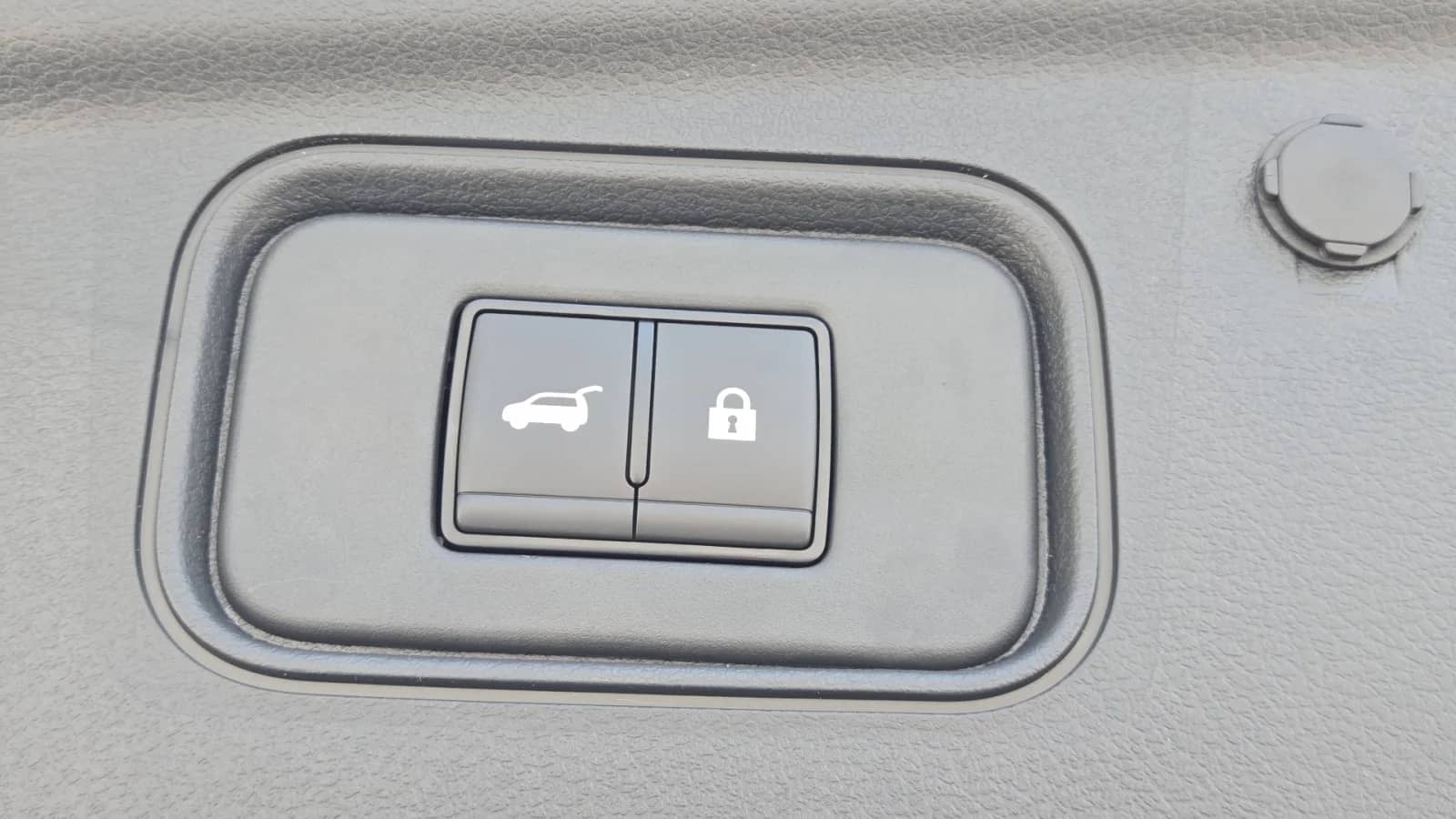 2027 INFINITI QX65 - Image 39