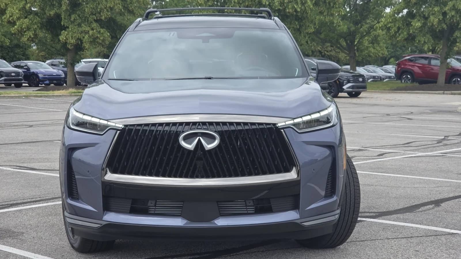 2027 INFINITI QX60 - Image 3
