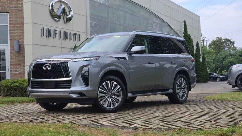 2027 INFINITI QX80 - Image 2