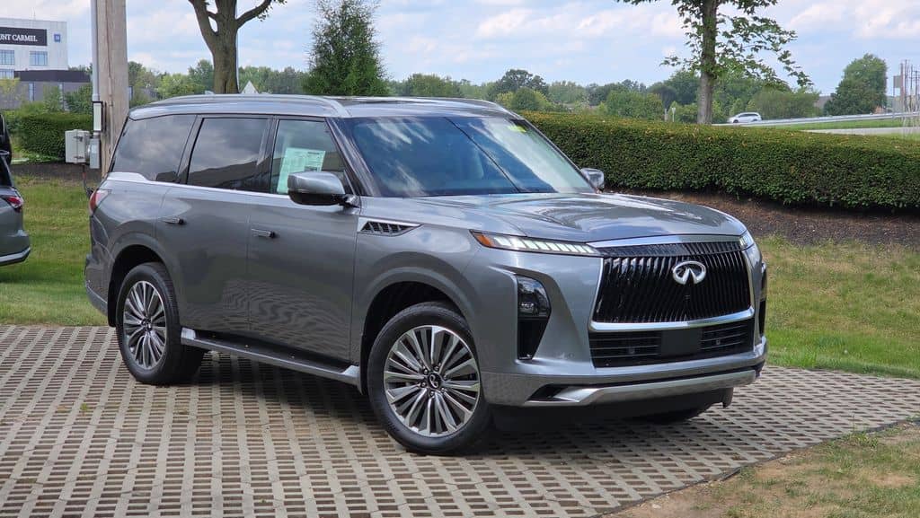 2027 INFINITI QX80 - Image 3