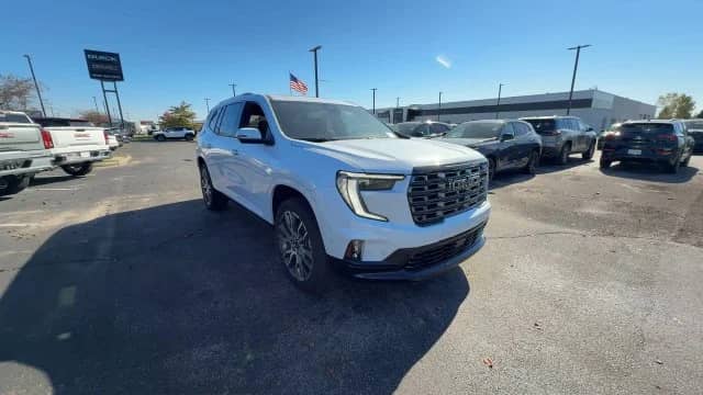 2027 GMC Acadia - Image 2