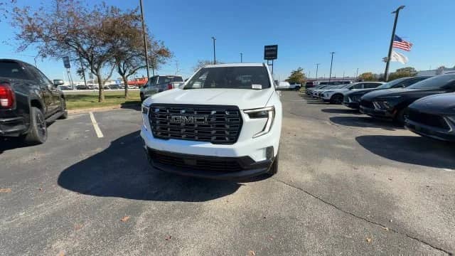 2027 GMC Acadia - Image 3