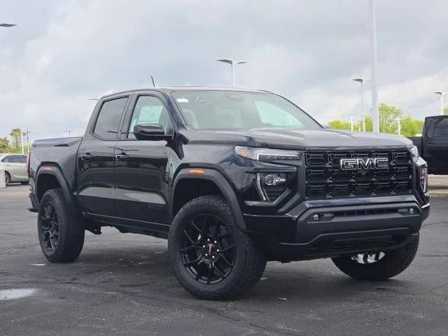 2026 GMC Canyon - Image 2