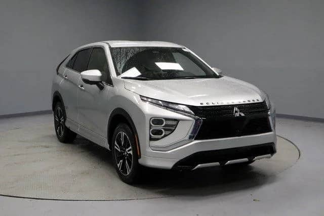 2026 Mitsubishi Eclipse Cross - Image 2