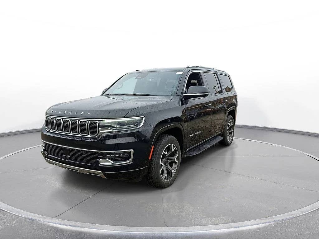 2023 Jeep Wagoneer - Image 3
