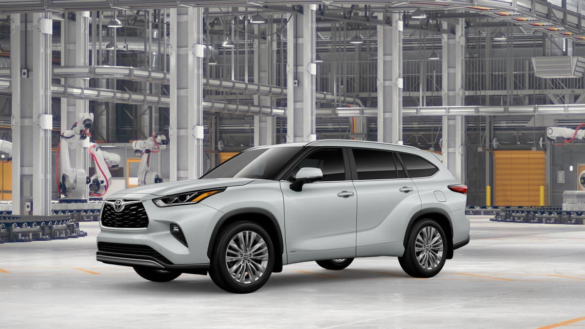 2026 Toyota Highlander - Image 2