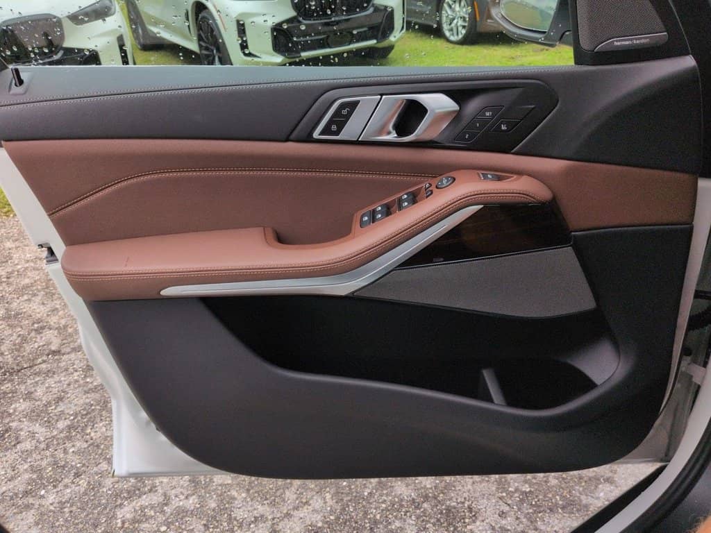 2026 BMW X5 - Image 31