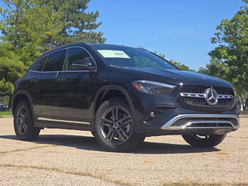 2026 Mercedes-Benz GLA - Image 2