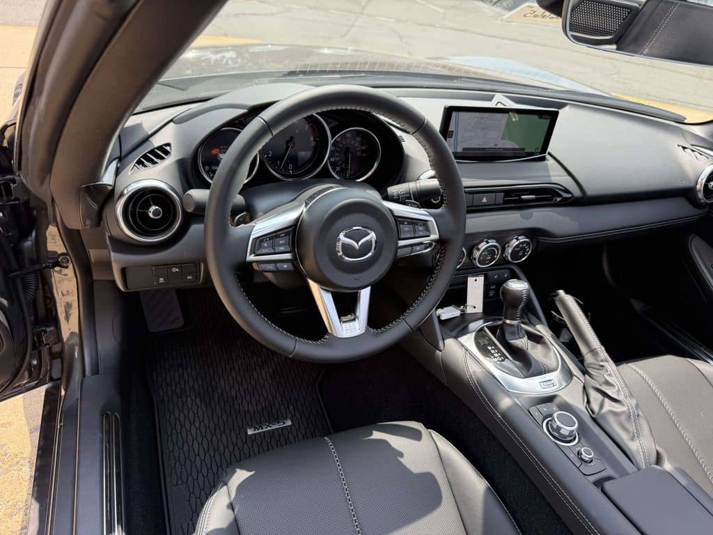 2026 Mazda MX-5 Miata - Image 3