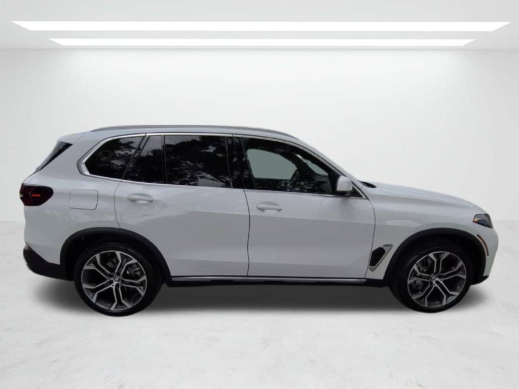 2026 BMW X5 - Image 3