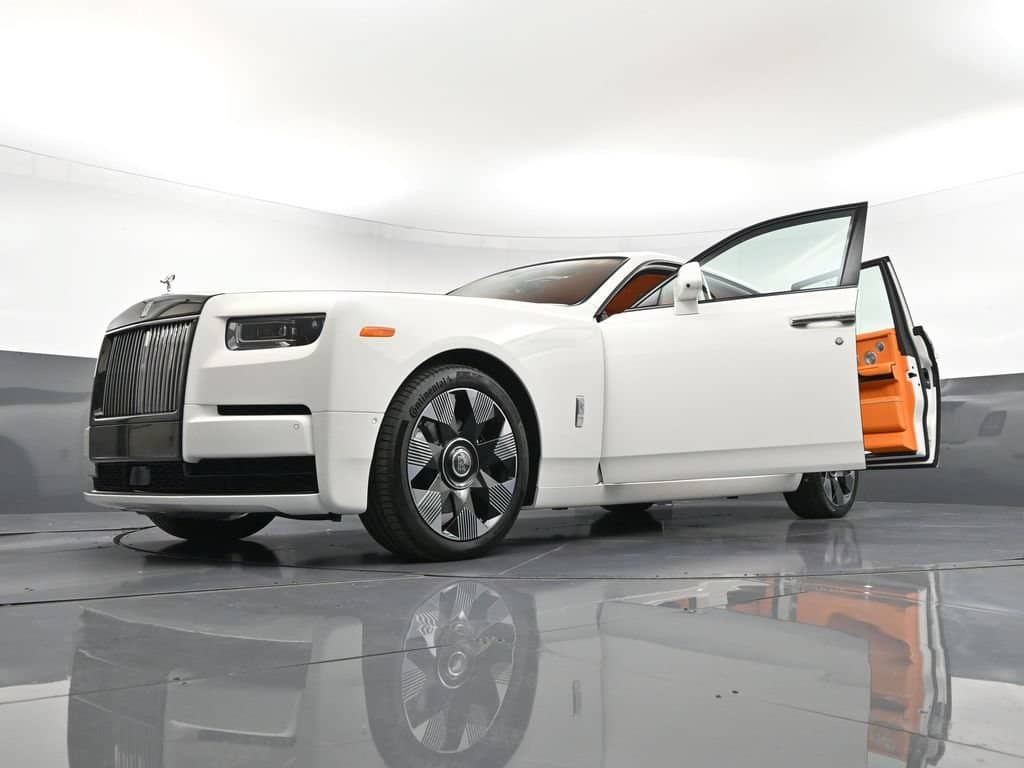 2027 Rolls-Royce Phantom - Image 43