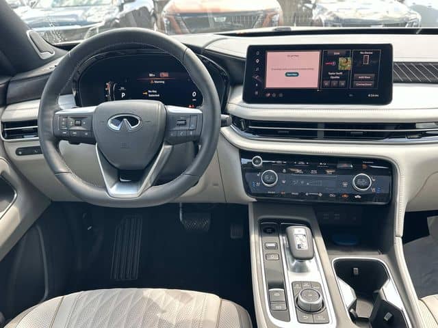 2027 INFINITI QX60 - Image 2