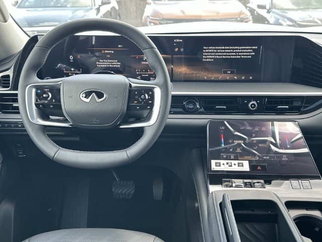 2027 INFINITI QX80 - Image 2