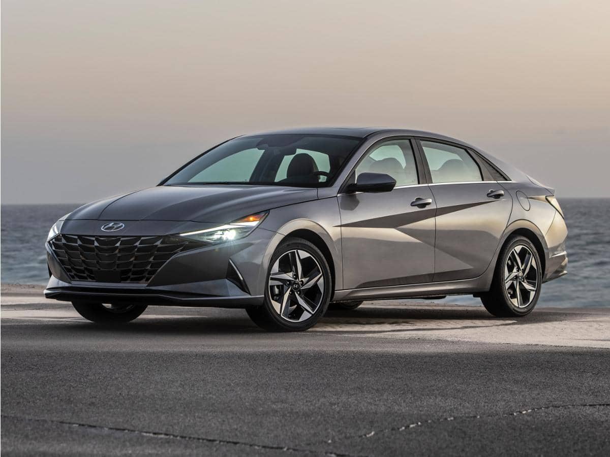 2023 Hyundai Elantra - Image 1