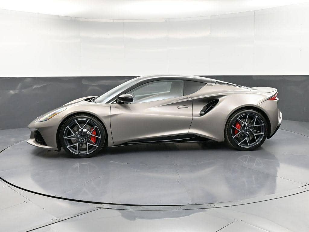 2026 Lotus Emira - Image 3