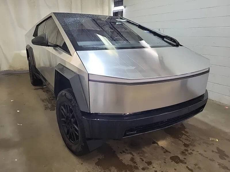 2024 Tesla Cybertruck - Image 3