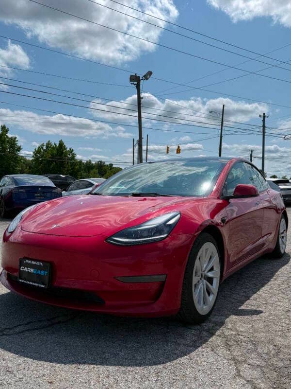 2022 Tesla Model 3 - Image 3