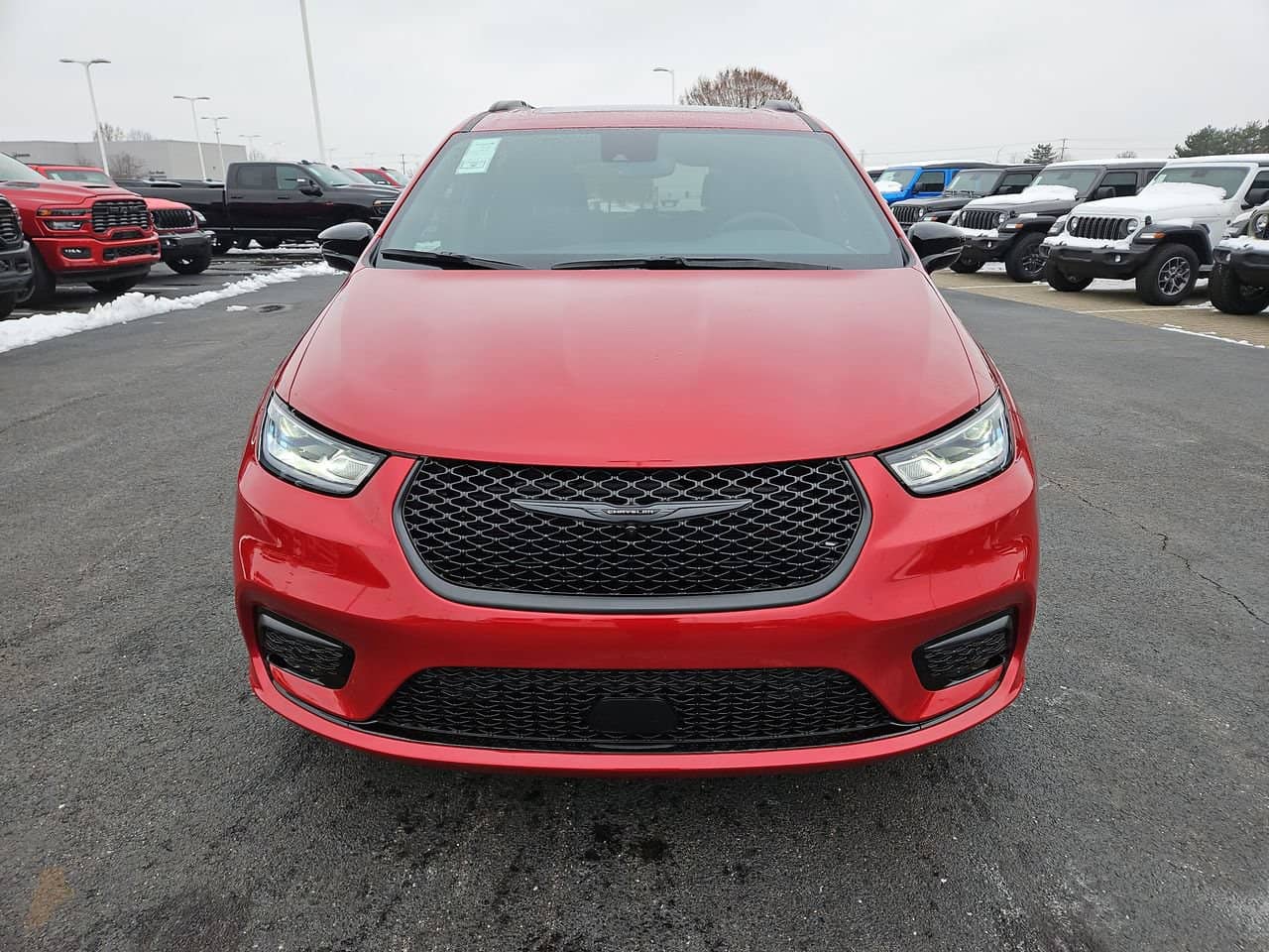 2026 Chrysler Pacifica - Image 2