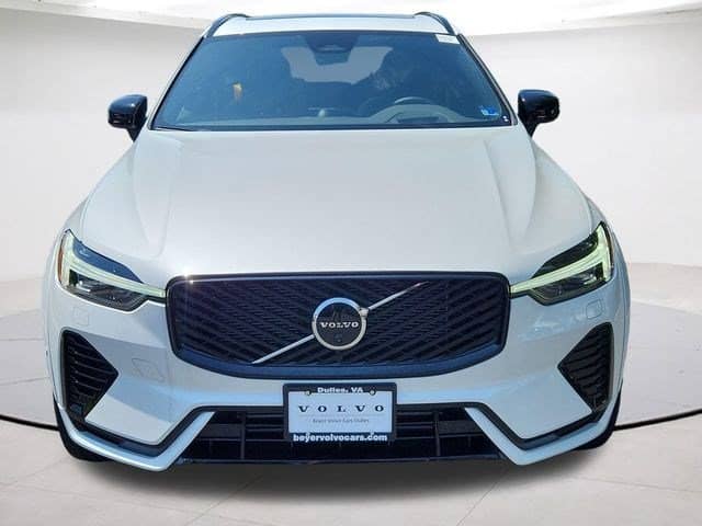 2026 Volvo XC60 - Image 3
