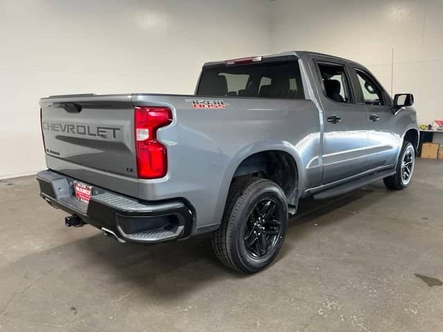 2022 Chevrolet Silverado 1500 Limited - Image 3