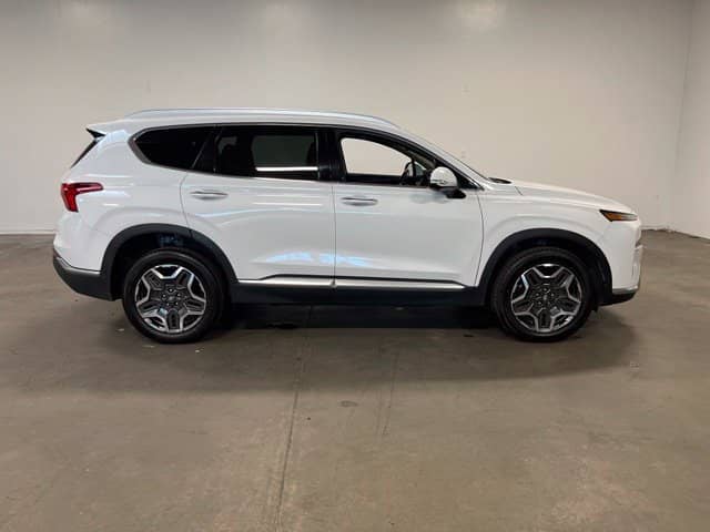 2023 Hyundai Santa Fe - Image 2