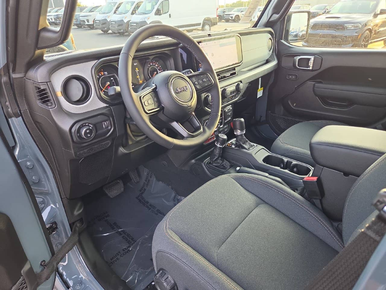2027 Jeep Gladiator - Image 2